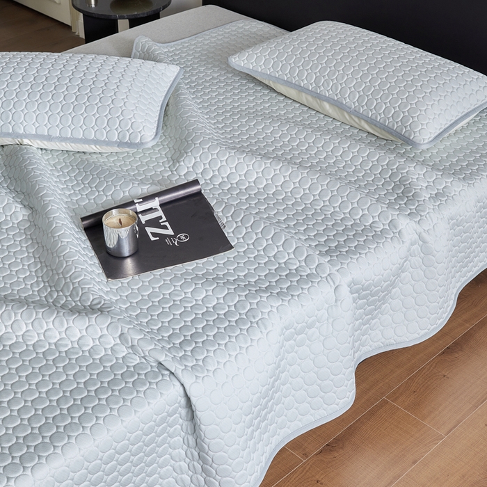 91家纺网 家纺一手货源 找家纺 【即刻冷感持续冰爽】雪精灵™极爽冰丝100% 乙纶硅胶凉席冷感席冰垫PE冰丝席进口高分子软凉席可机洗抗起球A类母婴