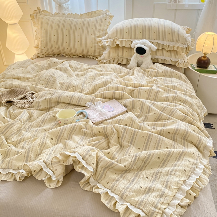 91家纺网 家纺一手货源 找家纺 大麦家纺 2025新款云感双层纱花边夏被四件套 温馨午后