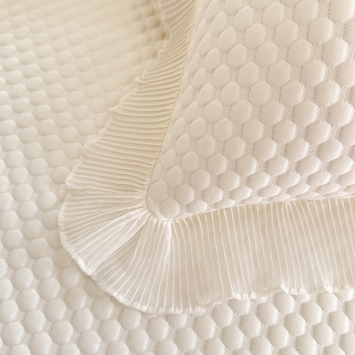 91家纺网 家纺一手货源 找家纺 逸尚阁 2025新款凉豆豆床裙凉席夏被四件套 冰豆豆-珍珠白