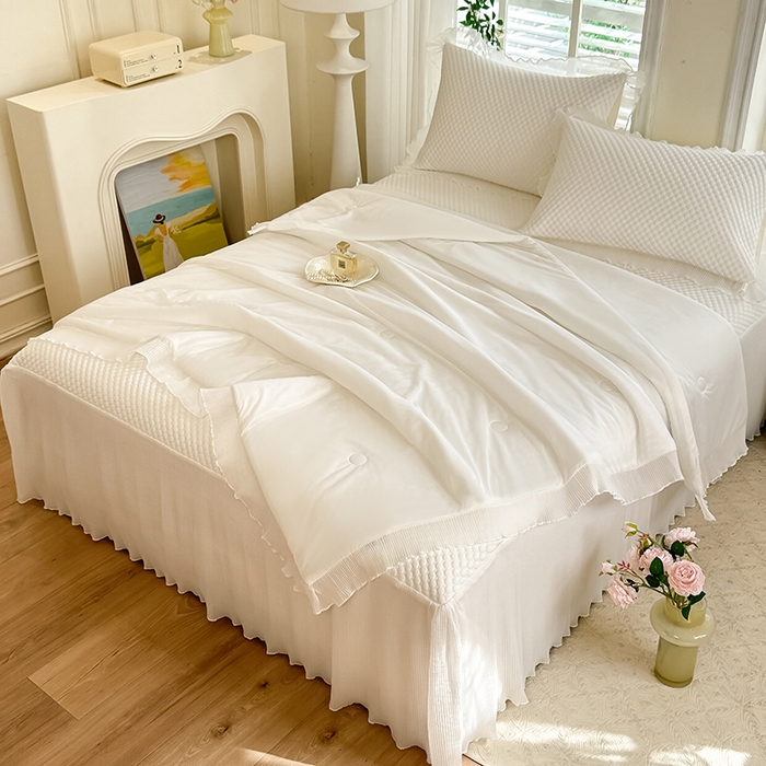 91家纺网 家纺一手货源 找家纺 逸尚阁 2025新款凉豆豆床裙凉席夏被四件套 冰豆豆-珍珠白