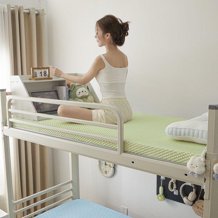 91家纺网 家纺一手货源 找家纺 暖季家纺 2025新款学生宿舍凉席按摩冰感豆豆冰丝席地铺地垫 凉豆豆蓝色