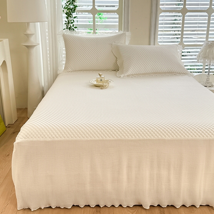 91家纺网 家纺一手货源 找家纺 逸尚阁 2025新款凉豆豆床裙凉席夏被四件套 冰豆豆-珍珠白