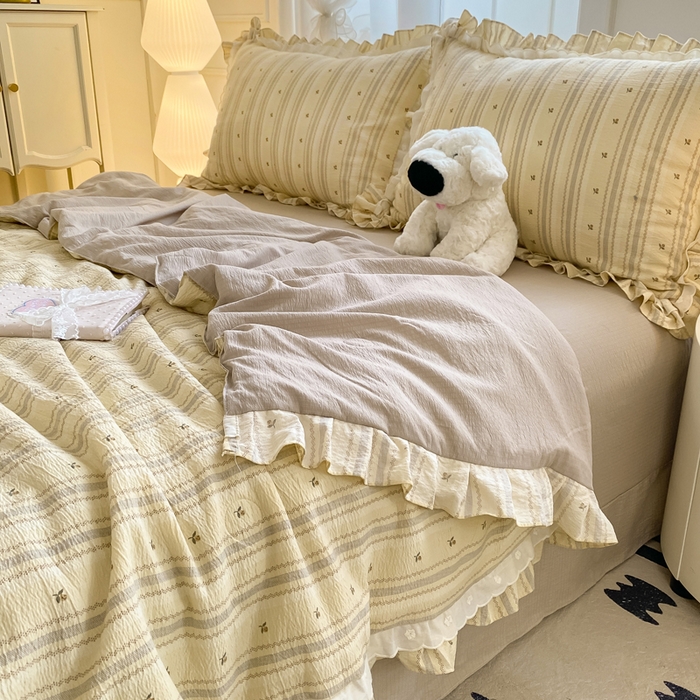 91家纺网 家纺一手货源 找家纺 大麦家纺 2025新款云感双层纱花边夏被四件套 温馨午后