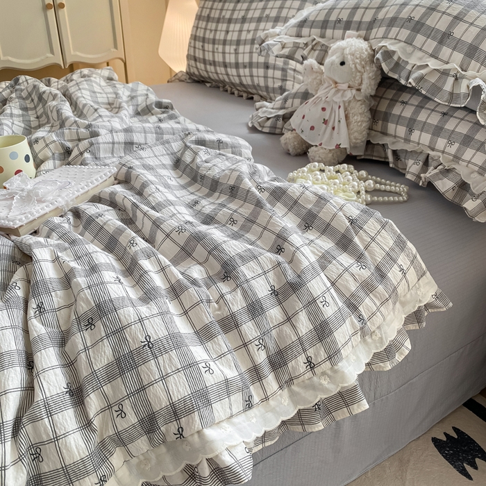 91家纺网 家纺一手货源 找家纺 大麦家纺 2025新款云感双层纱花边夏被四件套 英伦时刻