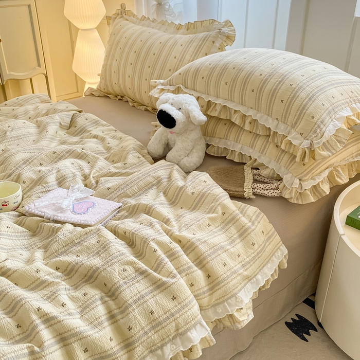 91家纺网 家纺一手货源 找家纺 大麦家纺 2025新款云感双层纱花边夏被四件套 温馨午后