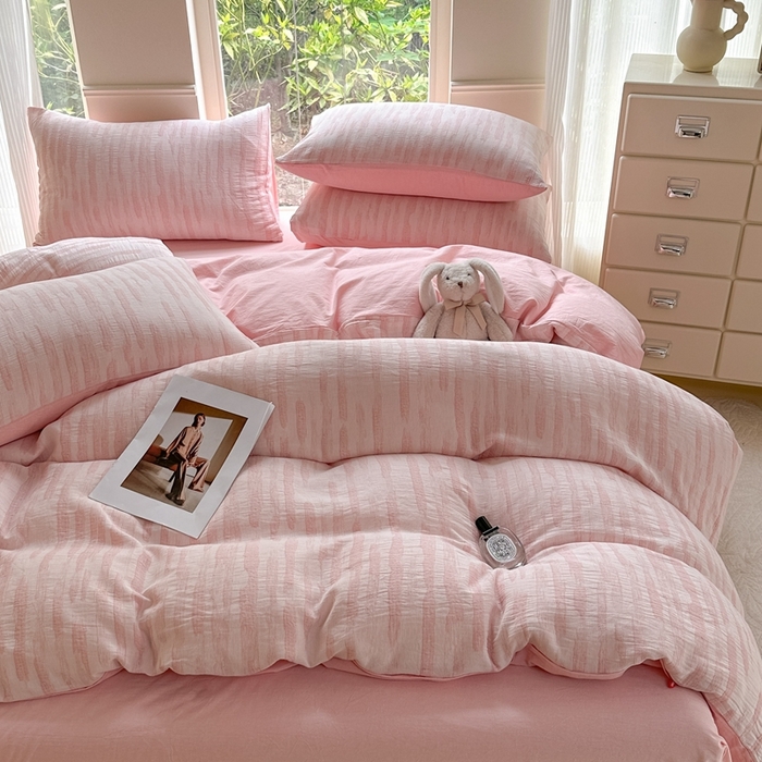 91家纺网 家纺一手货源 找家纺 菡宝 2025新款a类母婴级纯棉全棉纯棉色织三层纱提花系列四件套 艾瑞-粉