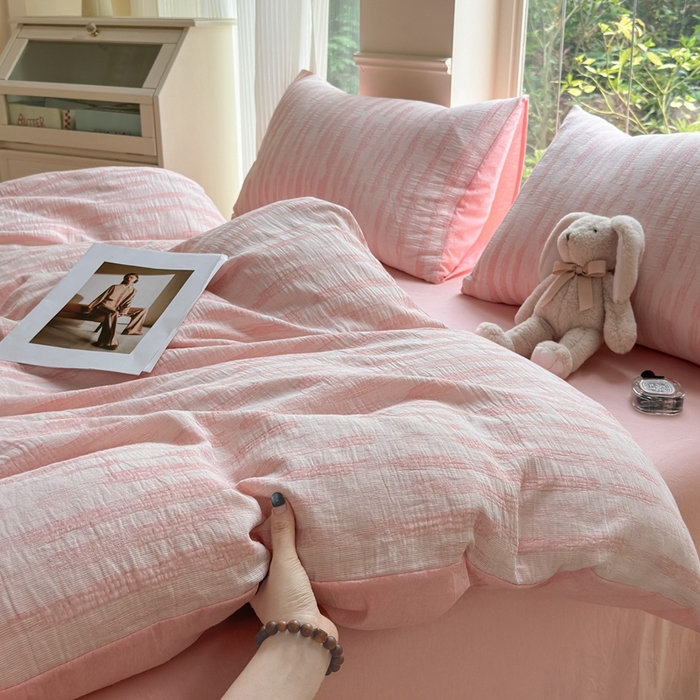 91家纺网 家纺一手货源 找家纺 菡宝 2025新款a类母婴级纯棉全棉纯棉色织三层纱提花系列四件套 艾瑞-粉