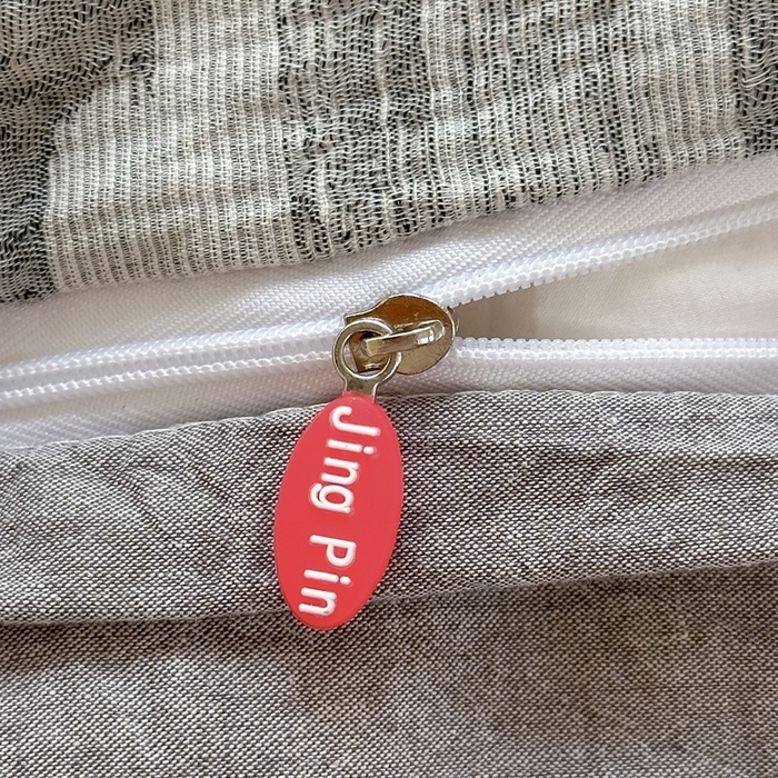 91家纺网 家纺一手货源 找家纺 菡宝 2025新款a类母婴级纯棉全棉纯棉色织三层纱提花系列四件套 艾瑞-灰