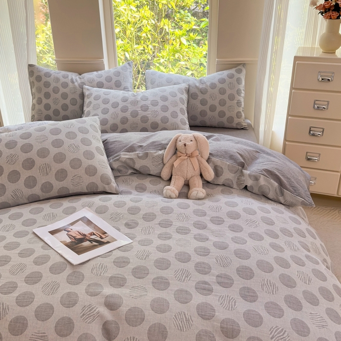 91家纺网 家纺一手货源 找家纺 菡宝 2025新款a类母婴级纯棉全棉纯棉色织三层纱提花系列四件套 波点-灰