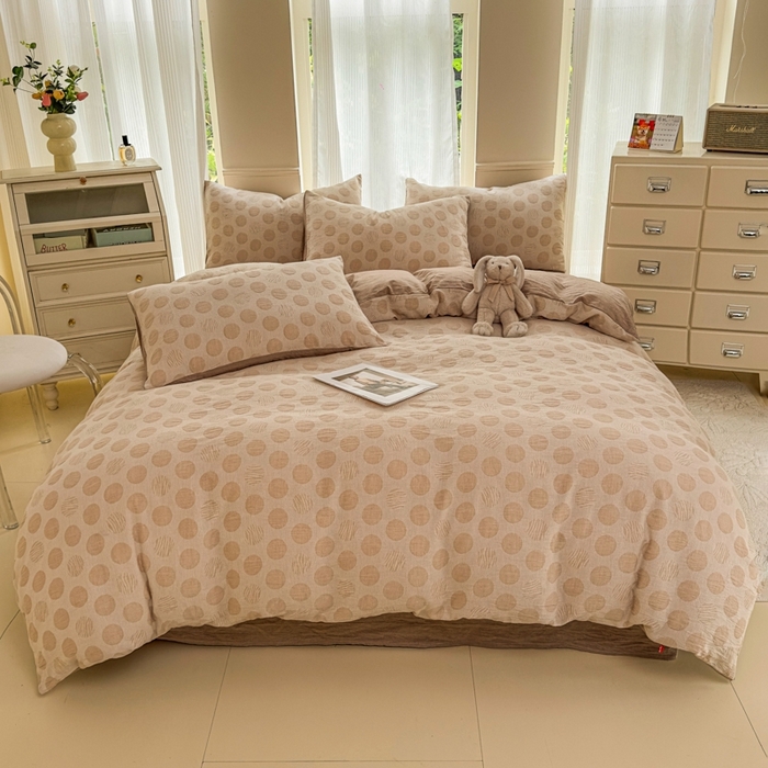 91家纺网 家纺一手货源 找家纺 菡宝 2025新款a类母婴级纯棉全棉纯棉色织三层纱提花系列四件套 波点-卡其