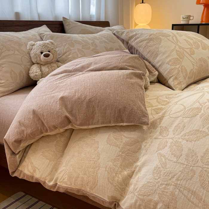 91家纺网 家纺一手货源 找家纺 菡宝 2025新款a类母婴级纯棉全棉纯棉色织三层纱提花系列四件套 花想容-米咖