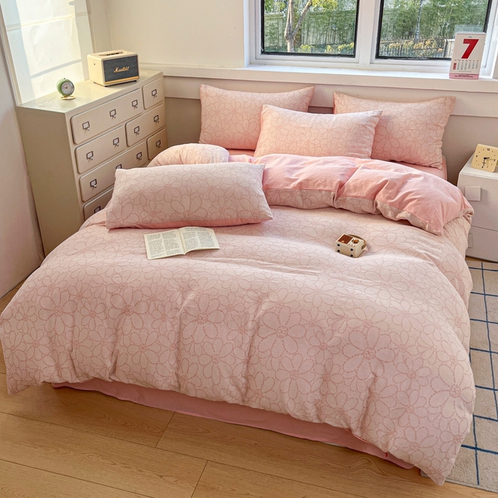 91家纺网 家纺一手货源 找家纺 菡宝 2025新款a类母婴级纯棉全棉纯棉色织三层纱提花系列四件套 洛可可-粉