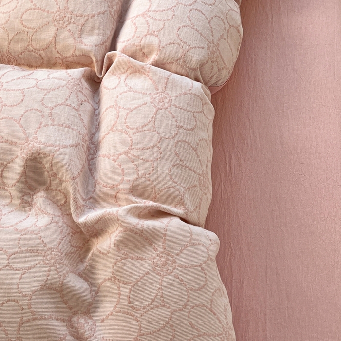 91家纺网 家纺一手货源 找家纺 菡宝 2025新款a类母婴级纯棉全棉纯棉色织三层纱提花系列四件套 洛可可-粉