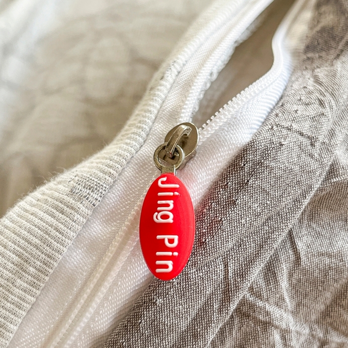 91家纺网 家纺一手货源 找家纺 菡宝 2025新款a类母婴级纯棉全棉纯棉色织三层纱提花系列四件套 洛可可-灰