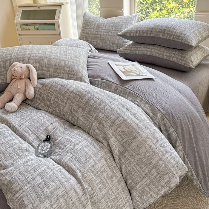 91家纺网 家纺一手货源 找家纺 菡宝 2025新款a类母婴级纯棉全棉纯棉色织三层纱提花系列四件套 米亚-灰