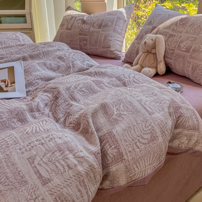 91家纺网 家纺一手货源 找家纺 菡宝 2025新款a类母婴级纯棉全棉纯棉色织三层纱提花系列四件套 叶之美-紫