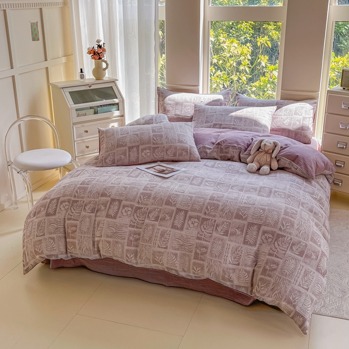 91家纺网 家纺一手货源 找家纺 菡宝 2025新款a类母婴级纯棉全棉纯棉色织三层纱提花系列四件套 叶之美-紫