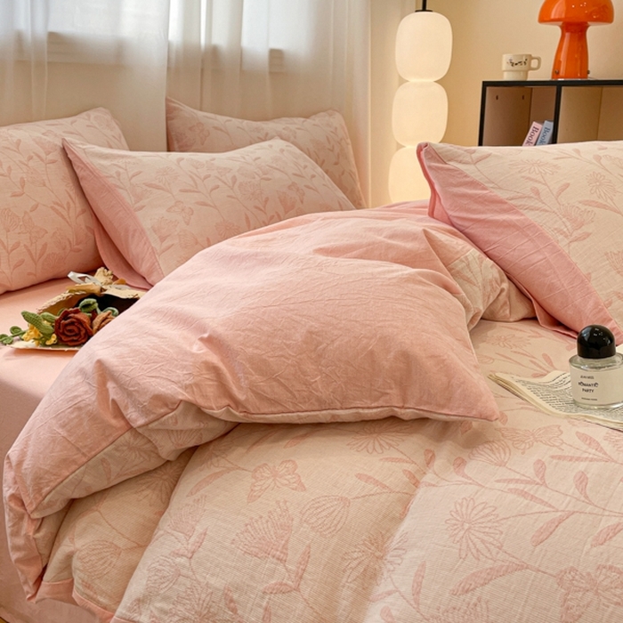 91家纺网 家纺一手货源 找家纺 菡宝 2025新款a类母婴级纯棉全棉纯棉色织三层纱提花系列四件套 韵蝶-粉