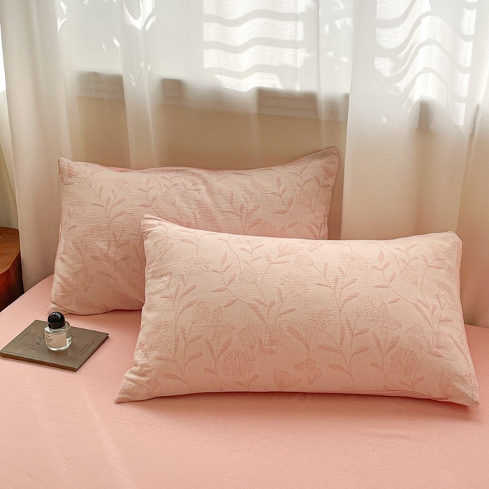 91家纺网 家纺一手货源 找家纺 菡宝 2025新款a类母婴级纯棉全棉纯棉色织三层纱提花系列四件套 韵蝶-粉