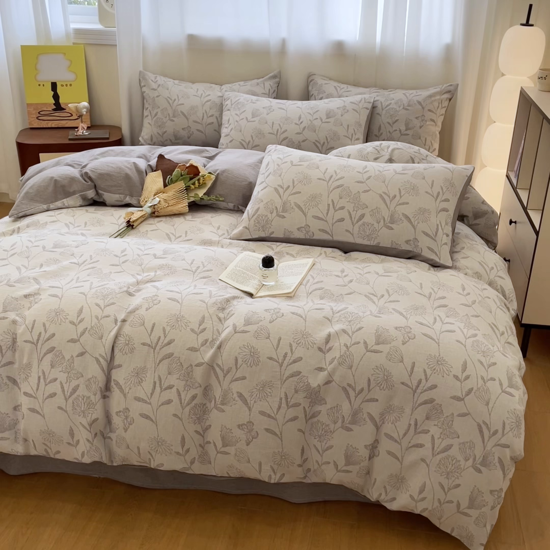 91家纺网 家纺一手货源 找家纺 菡宝 2025新款a类母婴级纯棉全棉纯棉色织三层纱提花系列四件套 韵蝶-灰