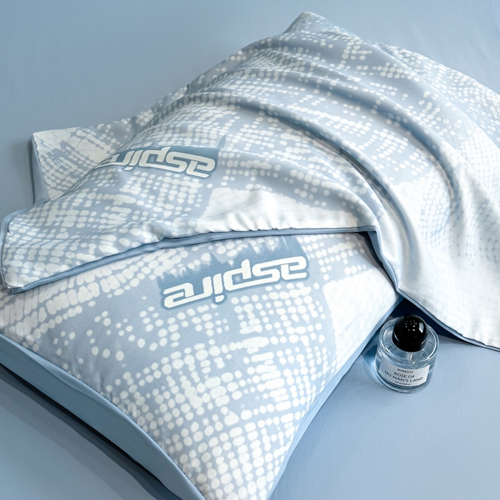 91家纺网 家纺一手货源 找家纺 （总）新方向 2025春夏新款天丝数码印花四件套-凛风逸韵