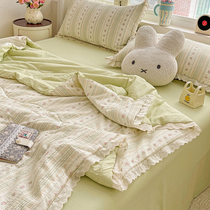 91家纺网 家纺一手货源 找家纺 2025新款云感皱皱纱全棉花边款夏被四件套