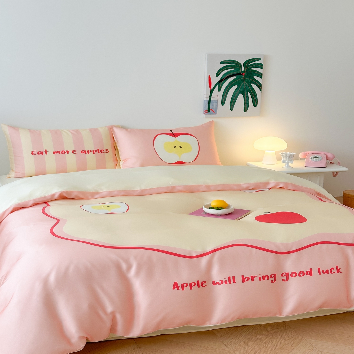 91家纺网 家纺一手货源 找家纺 （总）西西家居 2025春夏新款数码兰精天丝套件好运苹果