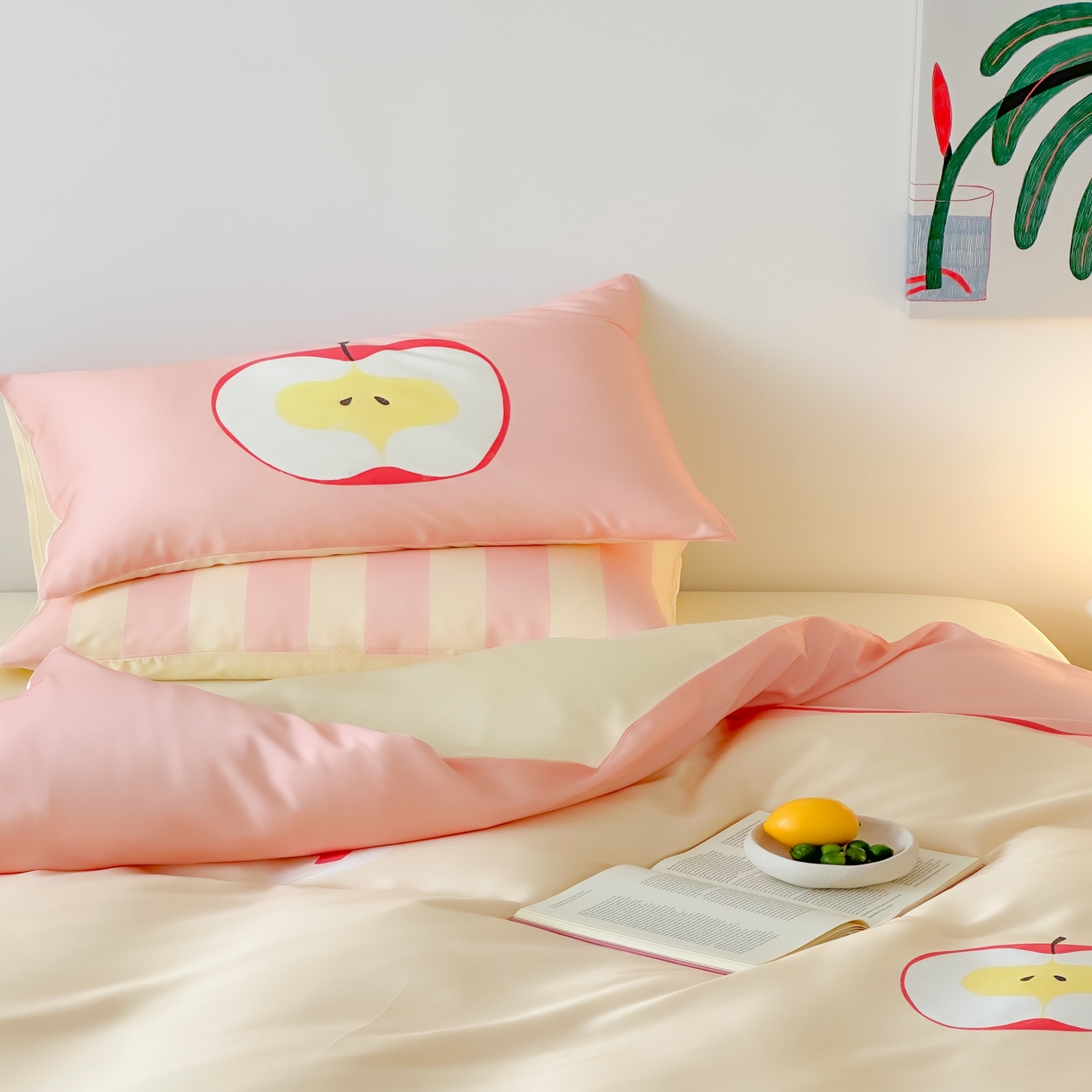 91家纺网 家纺一手货源 找家纺 （总）西西家居 2025春夏新款数码兰精天丝套件好运苹果