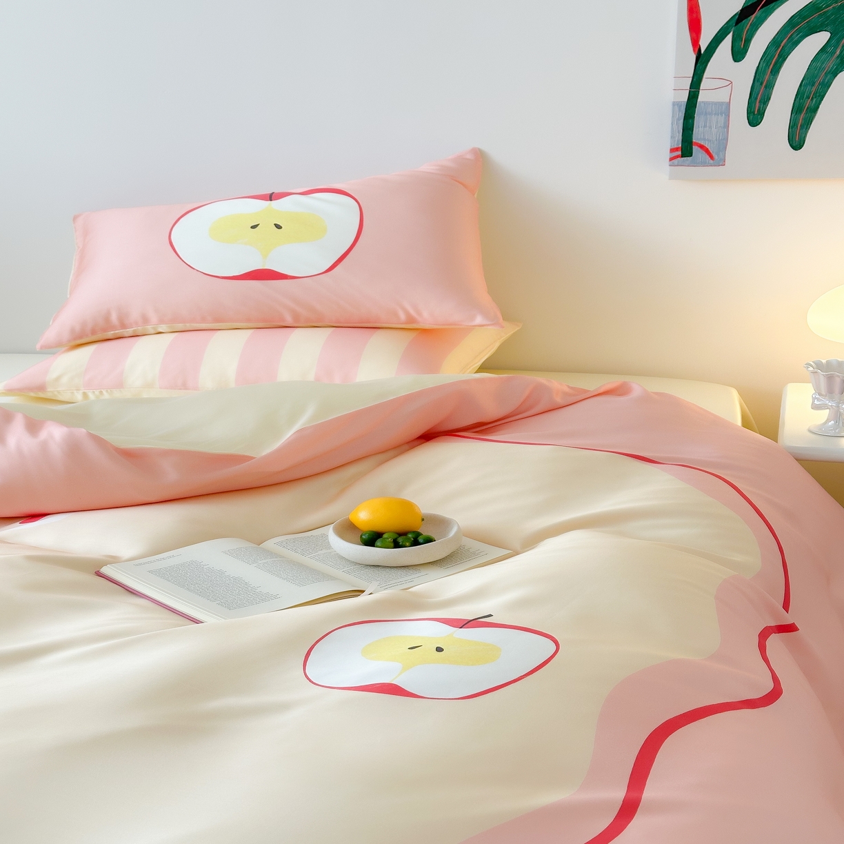 91家纺网 家纺一手货源 找家纺 （总）西西家居 2025春夏新款数码兰精天丝套件好运苹果