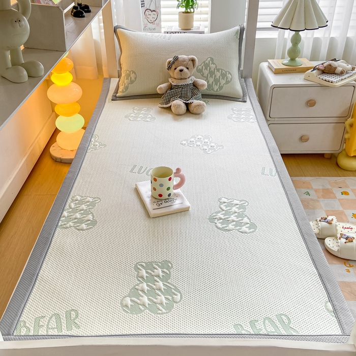 91家纺网 家纺一手货源 找家纺 耐思2025a类冰豆豆提花凉席学生款潮牌熊系列 潮牌態-浅緑