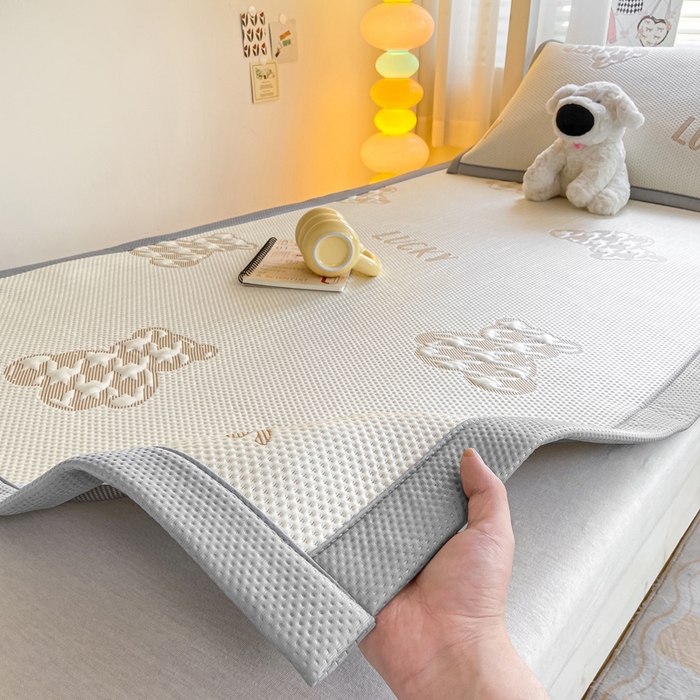 91家纺网 家纺一手货源 找家纺 耐思2025a类冰豆豆提花凉席学生款潮牌熊系列 潮牌態-浅棕