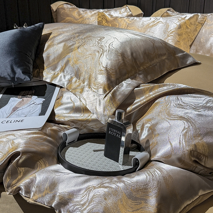 91家纺网 家纺一手货源 找家纺 七夜居 2025新款直播爆款欧式轻奢贡缎提花磨毛四件套 流金溢彩