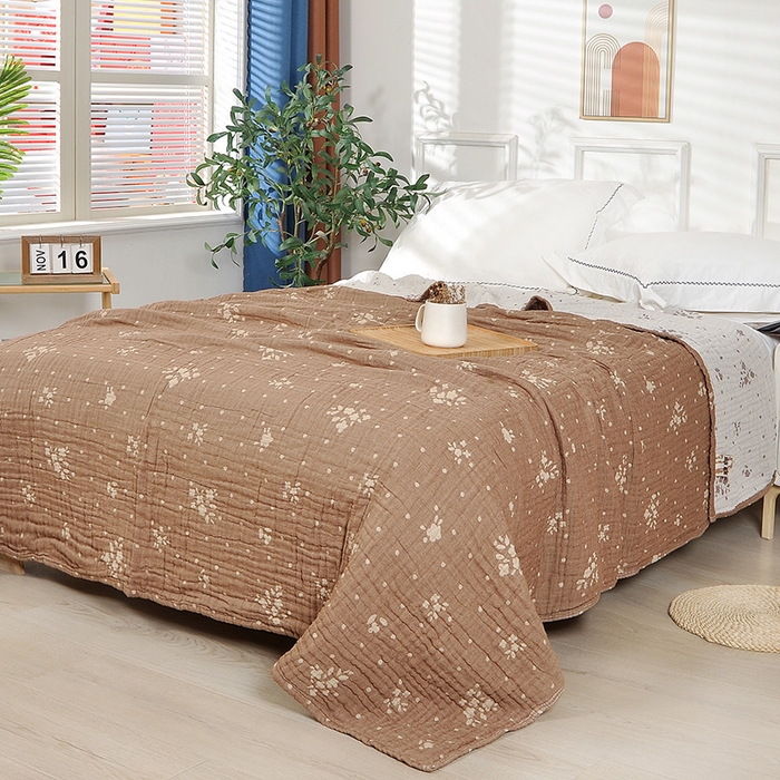 91家纺网 家纺一手货源 找家纺 萌飞 2025春夏新款全棉纯棉超柔四层泡纱布毛巾被 春萌