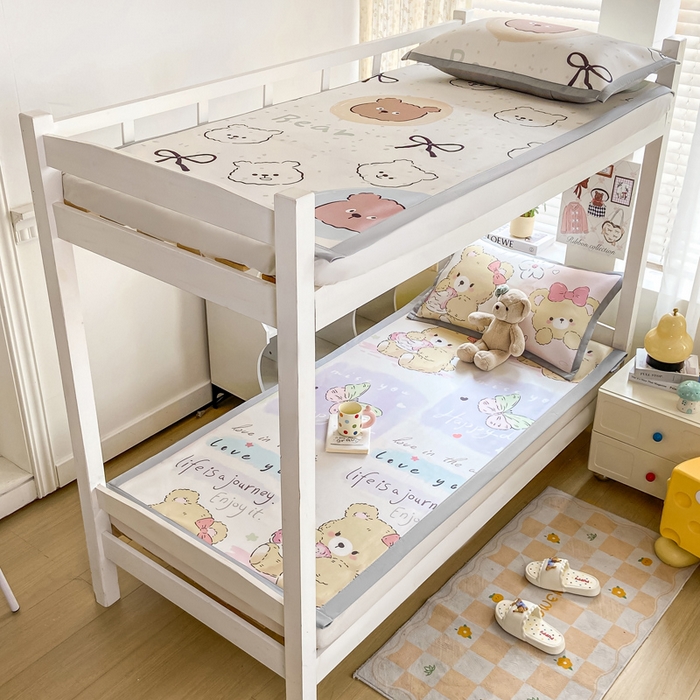 91家纺网 家纺一手货源 找家纺 耐思家纺 2025春夏新款A类冰丝印花凉席空调席学生系列 蝴蝶態