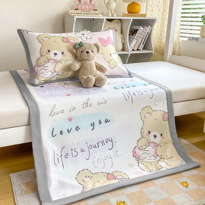 91家纺网 家纺一手货源 找家纺 耐思家纺 2025春夏新款A类冰丝印花凉席空调席学生系列 蝴蝶態