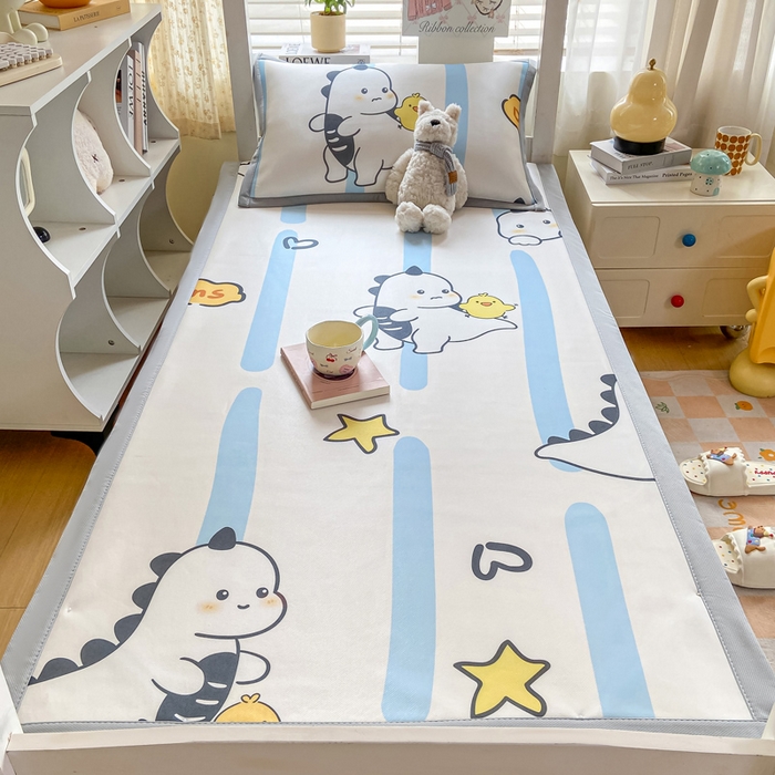 91家纺网 家纺一手货源 找家纺 耐思家纺 2025春夏新款A类冰丝印花凉席空调席学生系列 龙宝