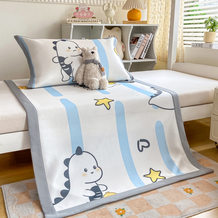 91家纺网 家纺一手货源 找家纺 耐思家纺 2025春夏新款A类冰丝印花凉席空调席学生系列 龙宝