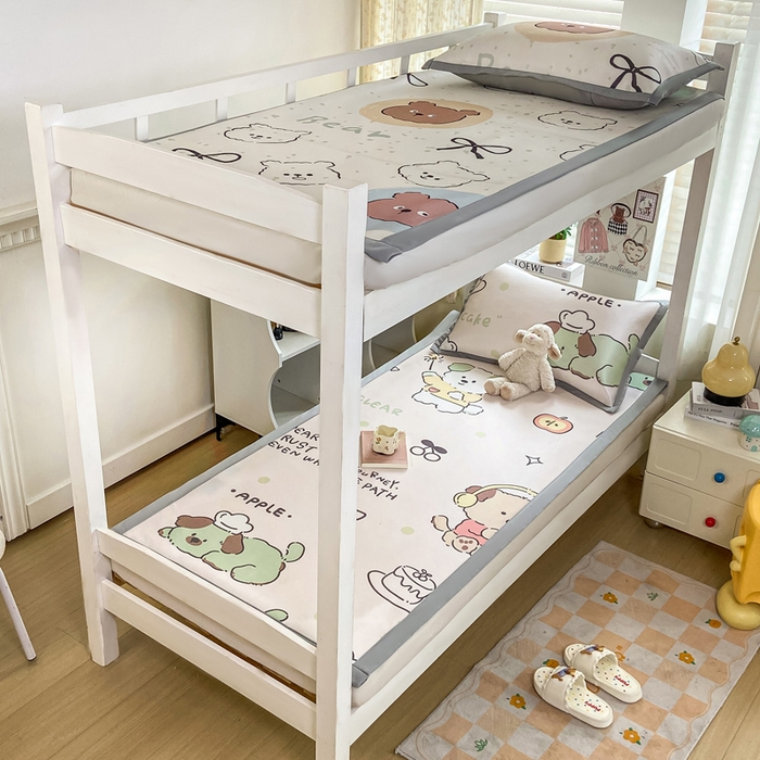 91家纺网 家纺一手货源 找家纺 耐思家纺 2025春夏新款A类冰丝印花凉席空调席学生系列 皮皮狗