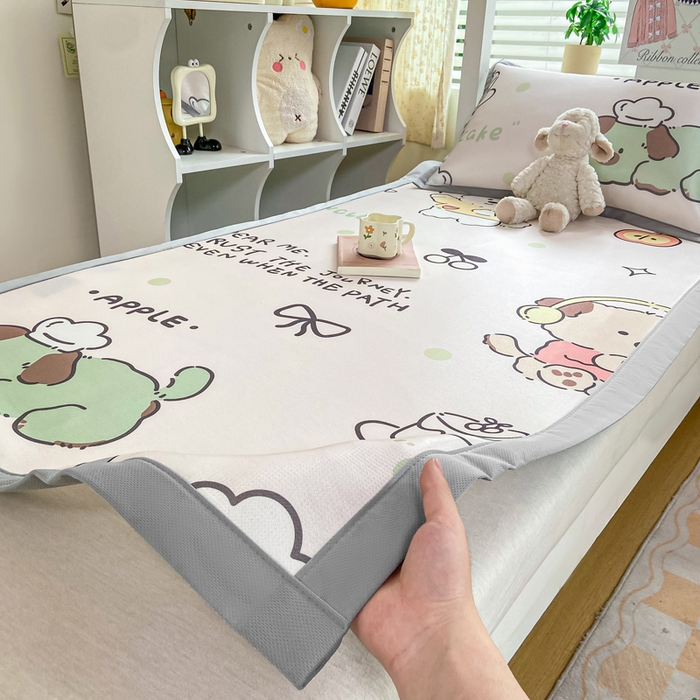 91家纺网 家纺一手货源 找家纺 耐思家纺 2025春夏新款A类冰丝印花凉席空调席学生系列 皮皮狗