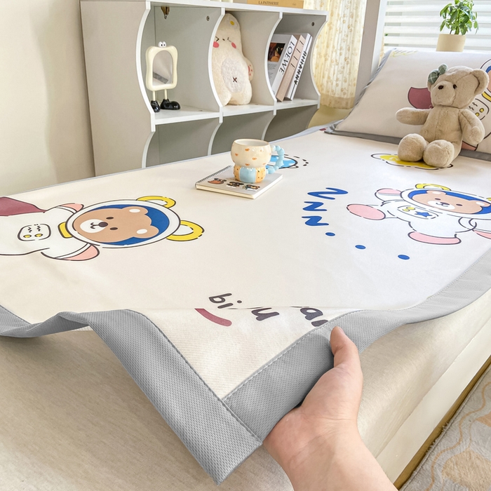 91家纺网 家纺一手货源 找家纺 耐思家纺 2025春夏新款A类冰丝印花凉席空调席学生系列 宇航员