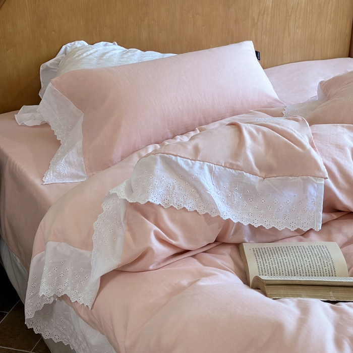 91家纺网 家纺一手货源 找家纺 窝米 2025新款全棉纯棉轻氧纱蕾丝花边款四件套系列 轻氧纱-白桃粉