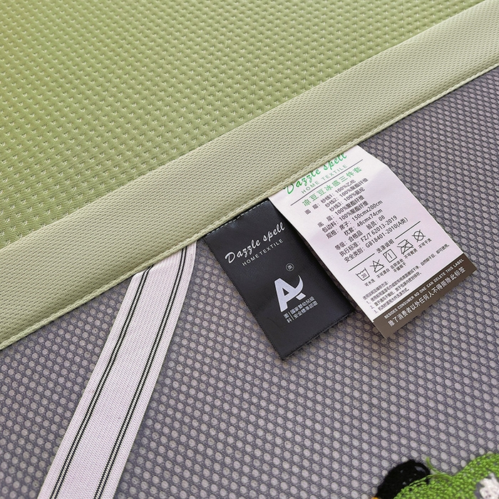 91家纺网 家纺一手货源 找家纺 炫拼2025新款A类满天星凉豆豆卡通毛巾绣大包边复合凉席  顽皮猫咪