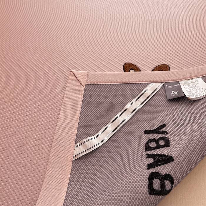 91家纺网 家纺一手货源 找家纺 炫拼2025新款A类满天星凉豆豆卡通毛巾绣大包边复合凉席  幸运布布-粉