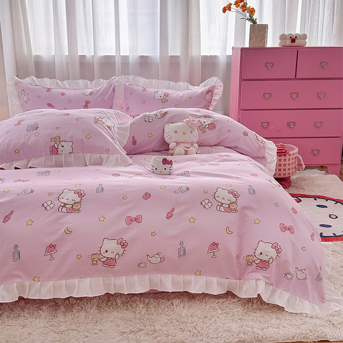 91家纺网 家纺一手货源 找家纺 玉元坊 2025年5月新品 三丽鸥花边被套全棉床单纯棉床裙床笠三四件套-凯蒂猫系列 美美凯蒂 花边款