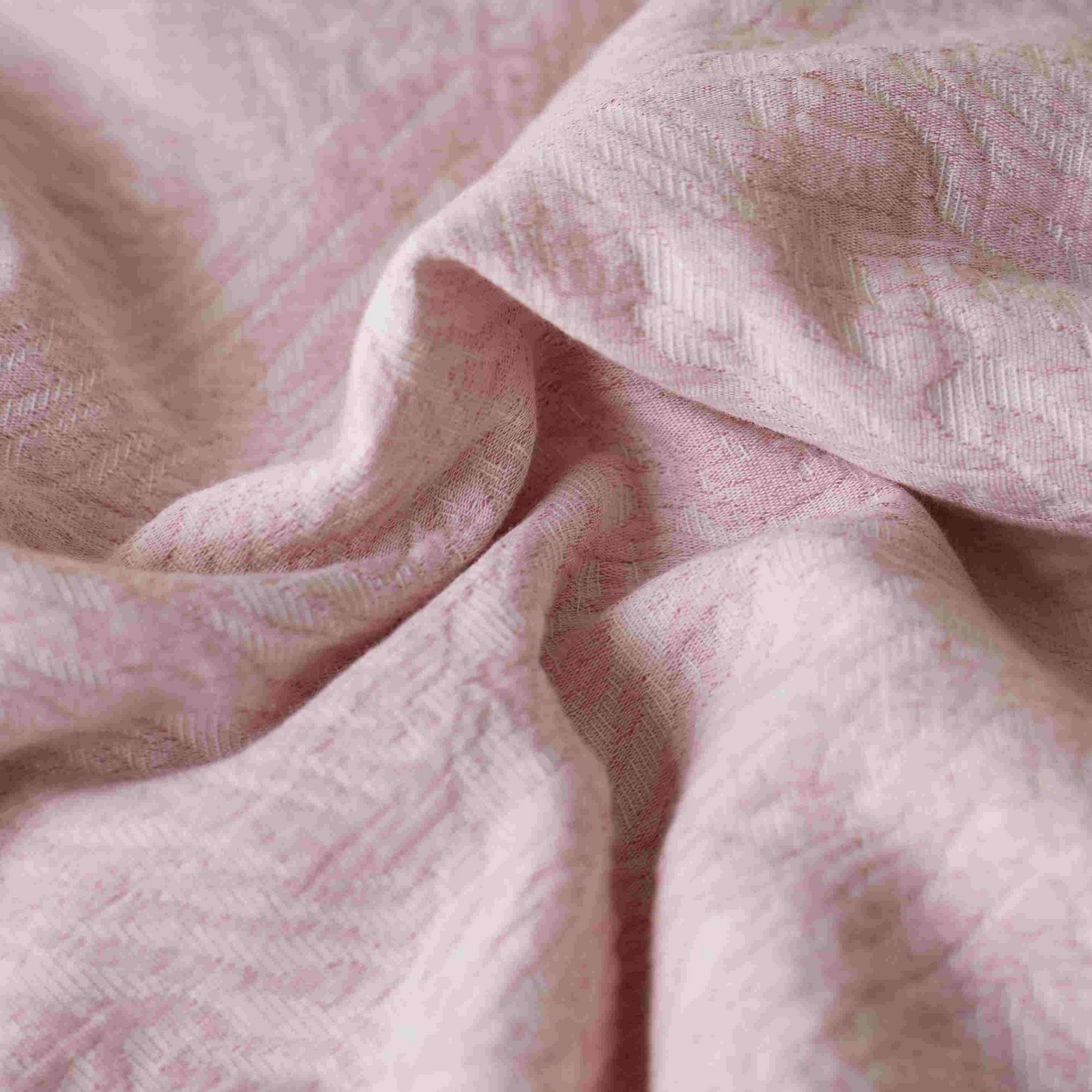 91家纺网 家纺一手货源 找家纺 梦享生活家居 2025新款色织三层提花夏被 缤纷粉