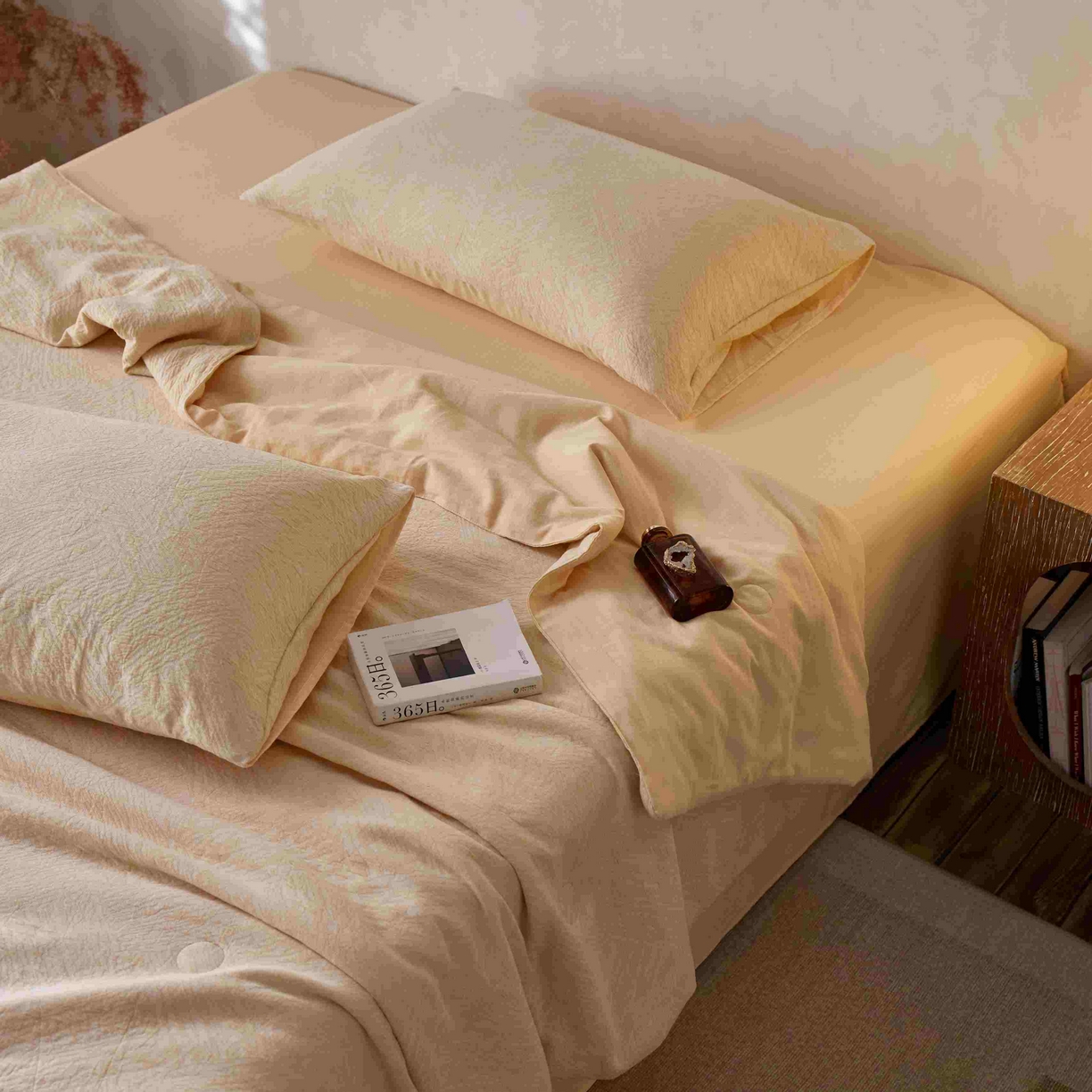 91家纺网 家纺一手货源 找家纺 梦享生活家居 2025新款色织三层提花夏被 缤纷黄