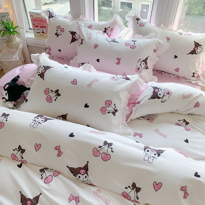 91家纺网 家纺一手货源 找家纺 玉元坊 2025年5月新品 三丽鸥花边被套全棉床单纯棉床裙床笠三四件套-库洛米系列 樱桃库洛米【花边款】