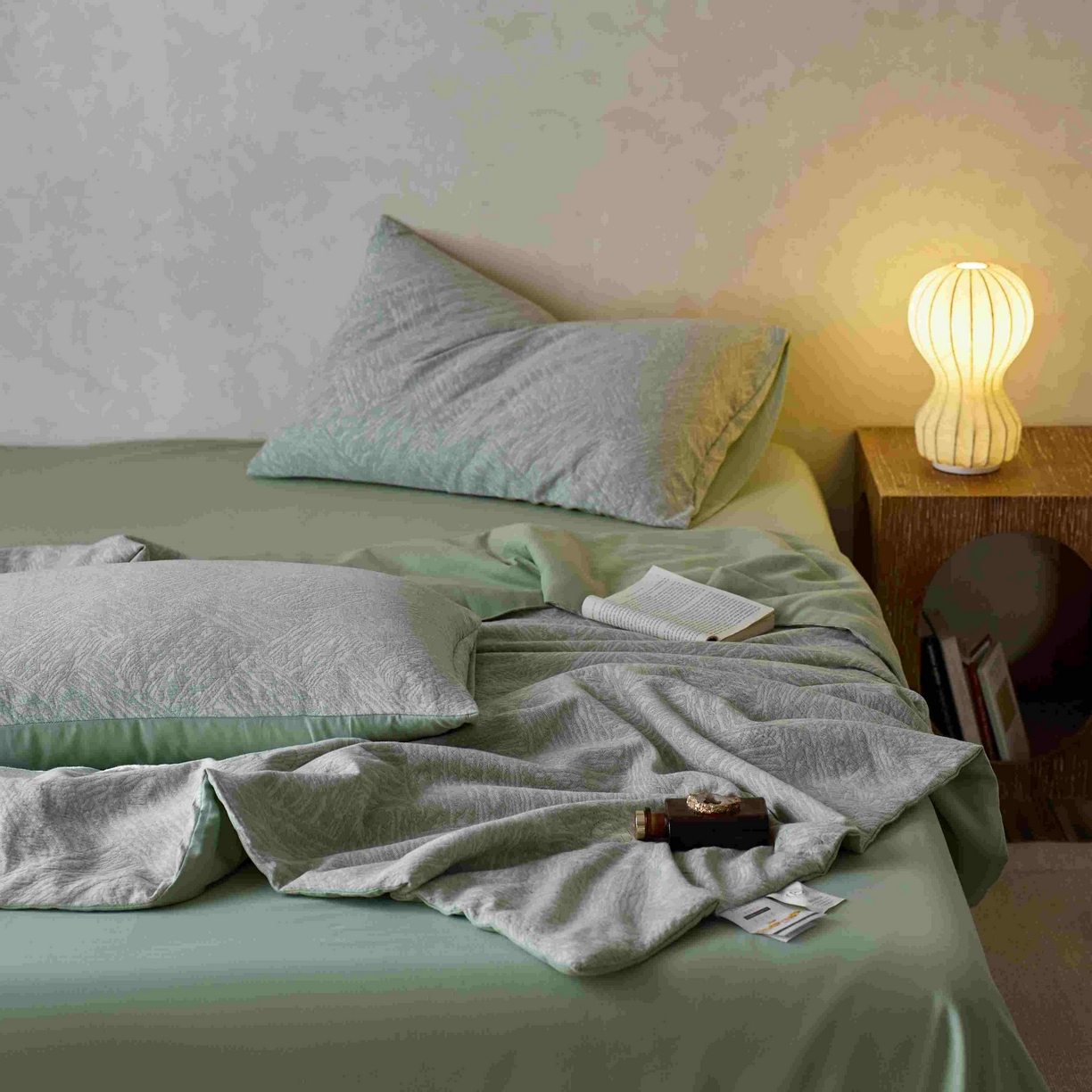 91家纺网 家纺一手货源 找家纺 梦享生活家居 2025新款色织三层提花夏被 缤纷绿