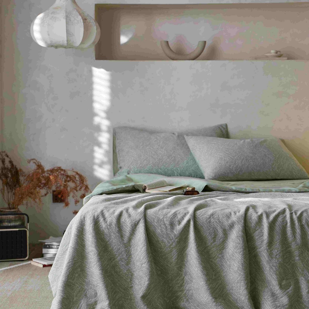 91家纺网 家纺一手货源 找家纺 梦享生活家居 2025新款色织三层提花夏被 缤纷绿