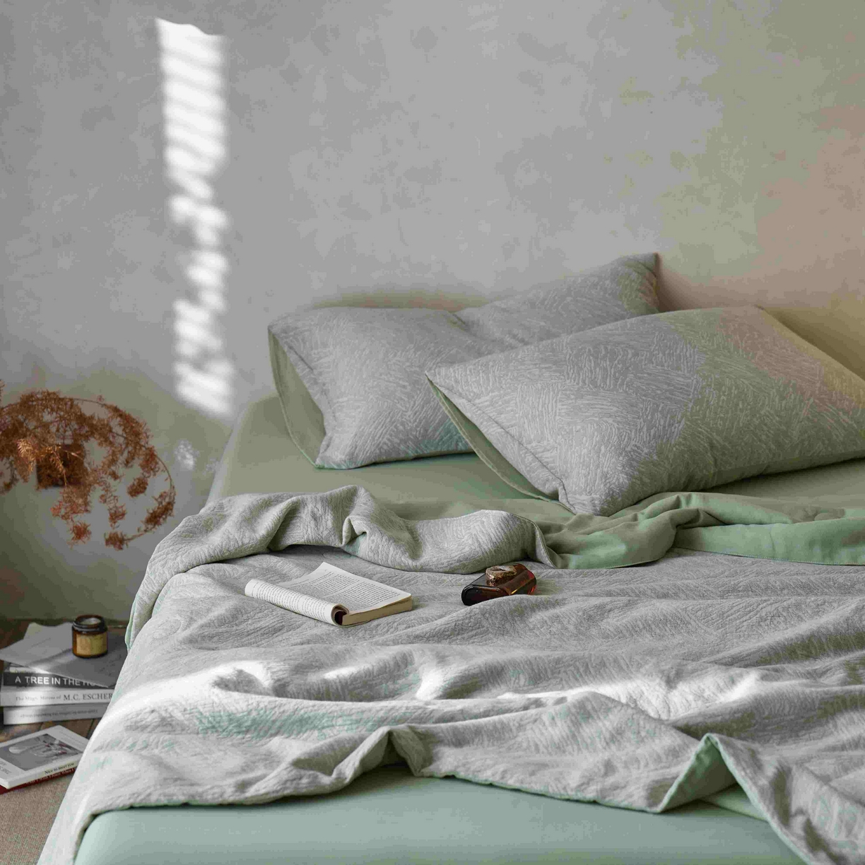 91家纺网 家纺一手货源 找家纺 梦享生活家居 2025新款色织三层提花夏被 缤纷绿